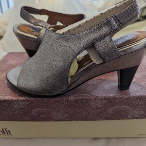 Sofft Petra Pewter Suede Heels 7M
